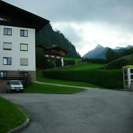 Almwiese Otel
